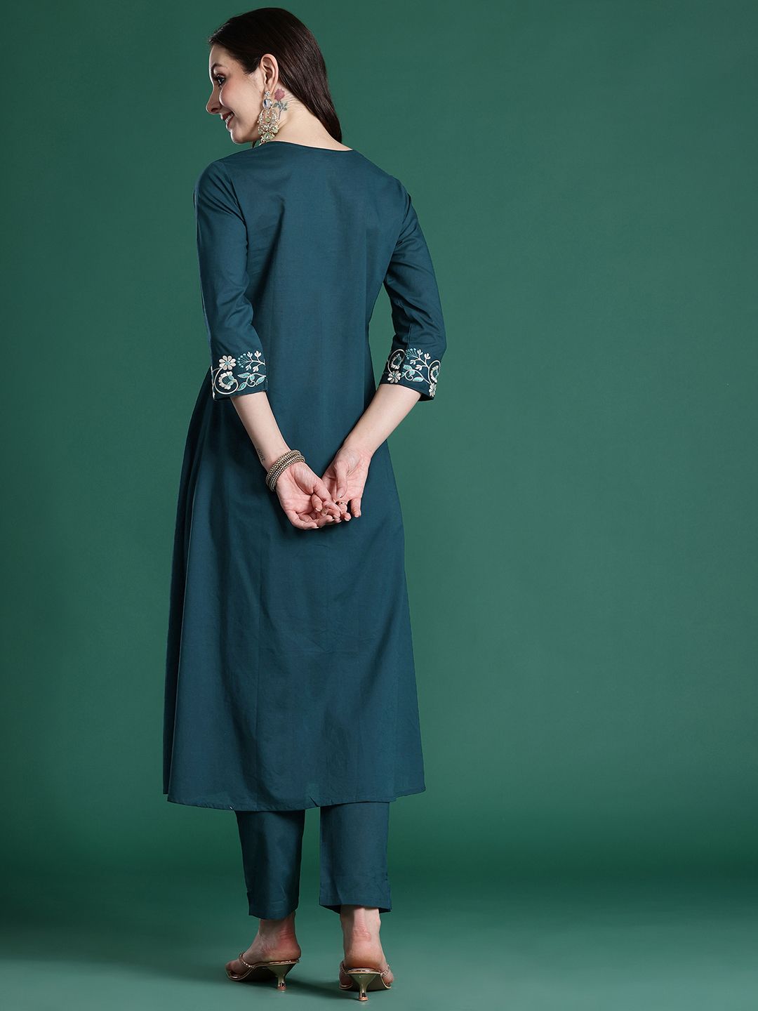 Dhiyona IE Floral Embroidered Pleated Thread Work Pure Cotton Kurta with Trousers