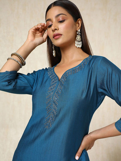 Dhiyona SO Women's Floral Yoke Design Sweetheart Neck Beads Work Straight Kurta With Trouser