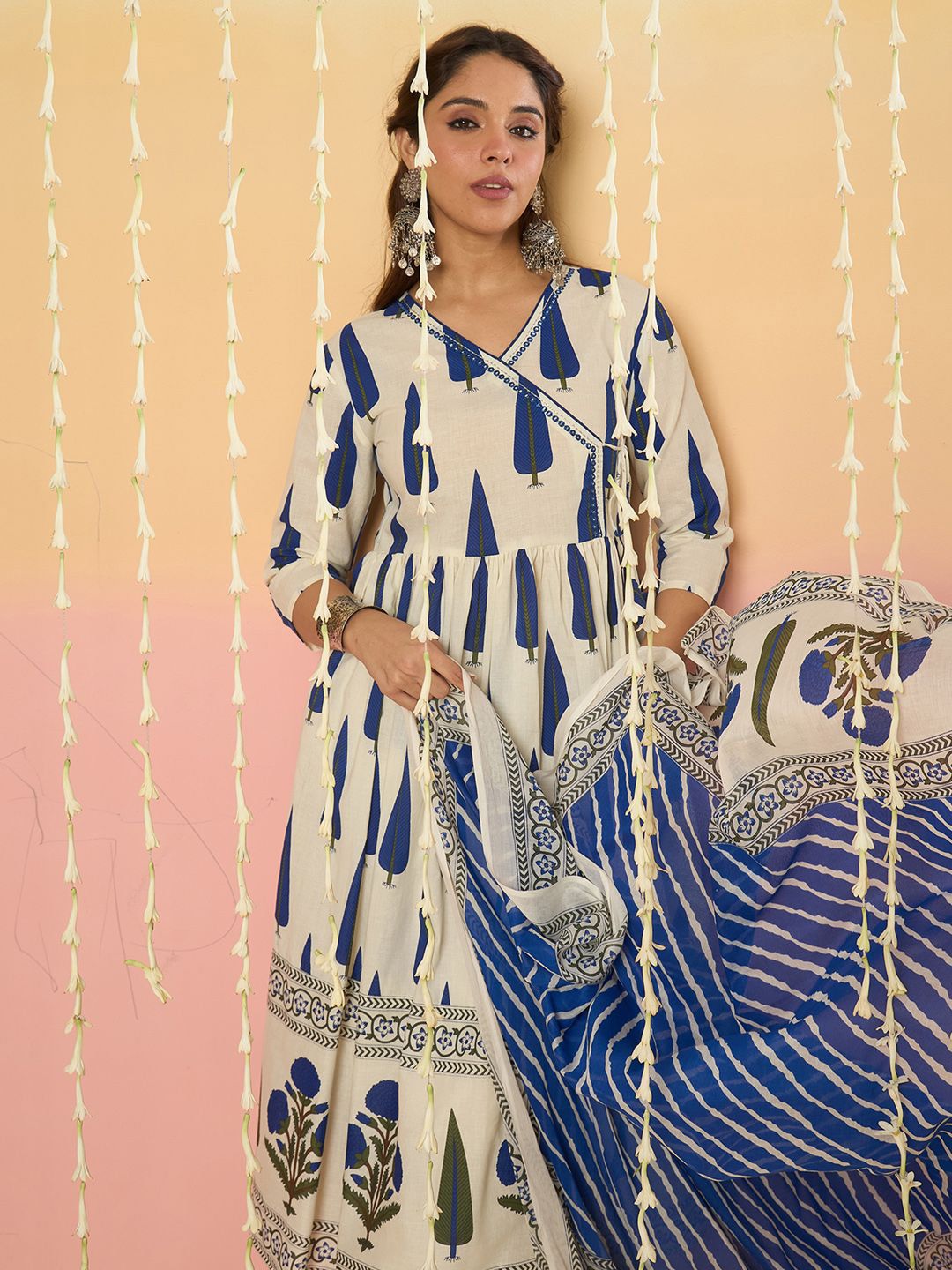 Ethnic Motifs Printed Angrakha A-Line Pure Cotton Kurta With Trousers & Dupatta