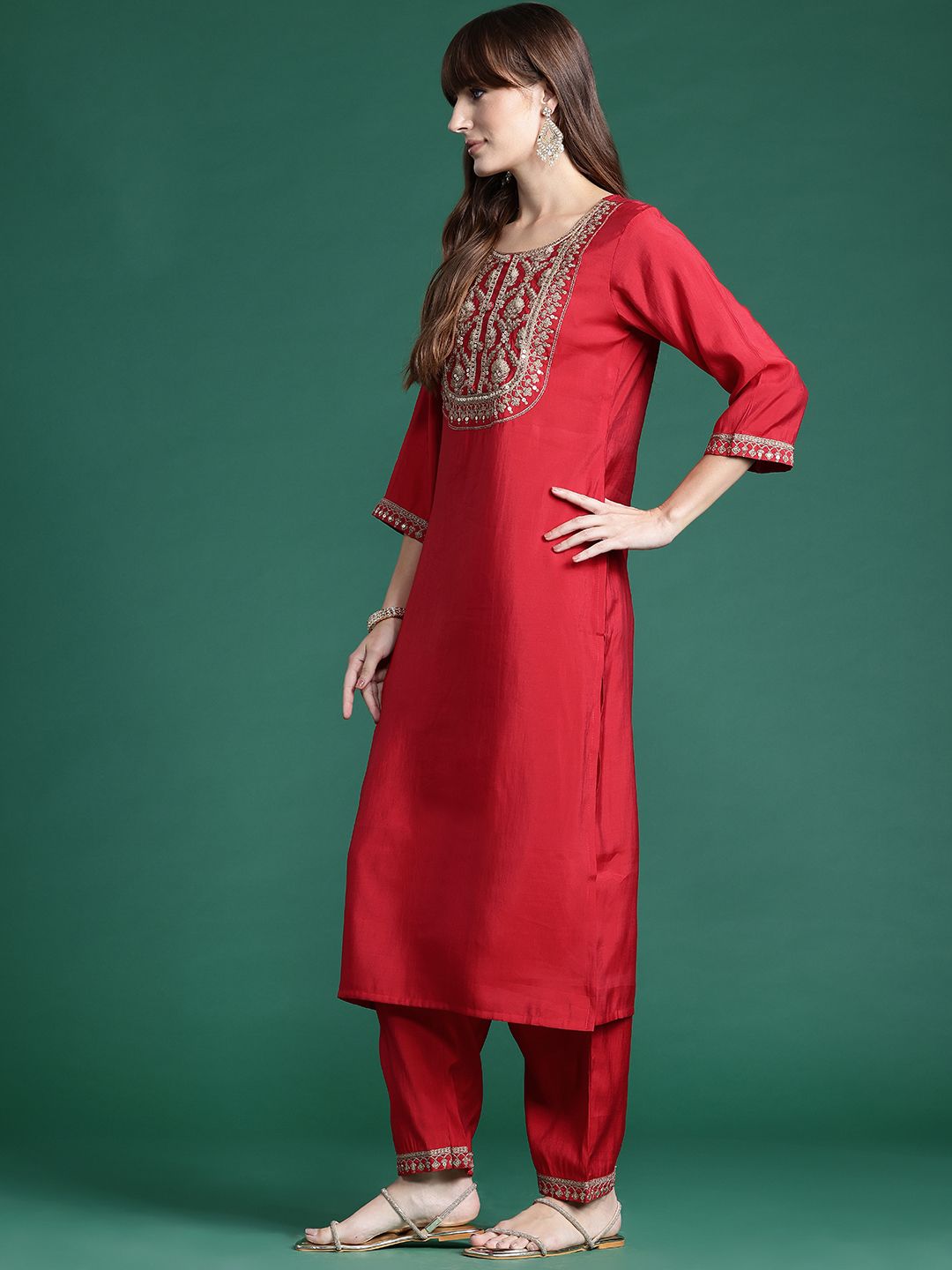 Dhiyona IE Ethnic Motifs Embroidered Liva Kurta With Trousers & Dupatta