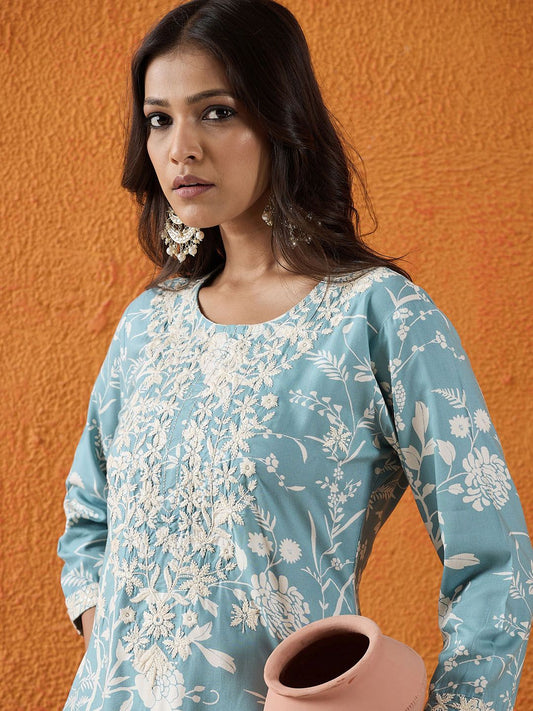 Dhiyona IE Floral Embroidered Thread Work Round Neck Straight Kurta