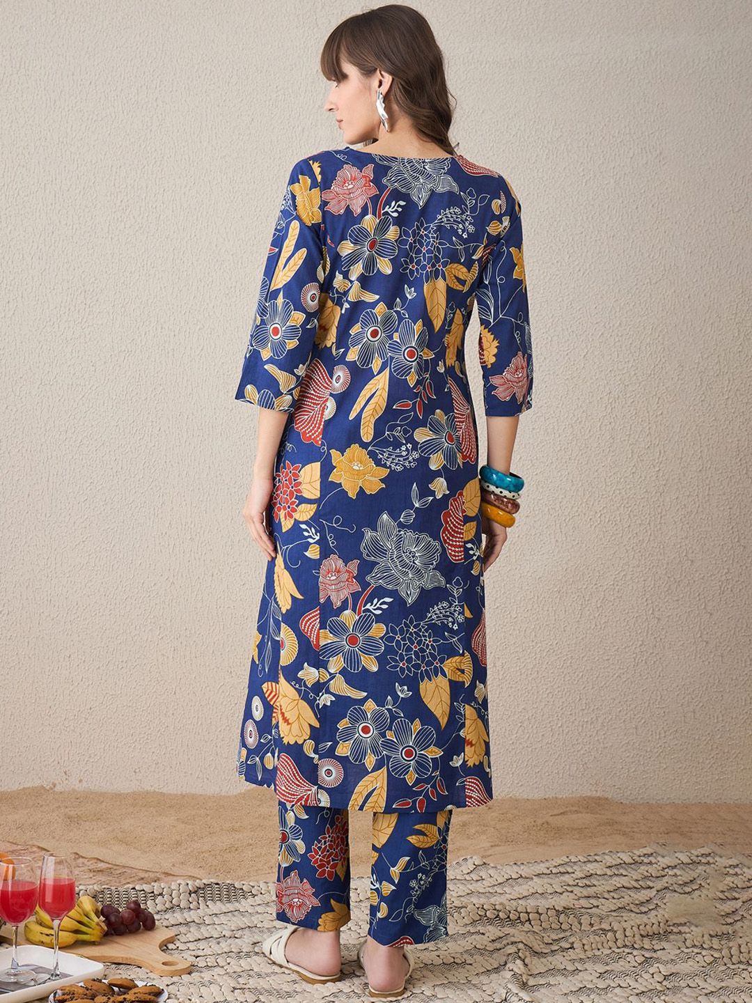 Dhiyona IE Women Floral Printed Regular Pure Cotton Kurta with Trousers
