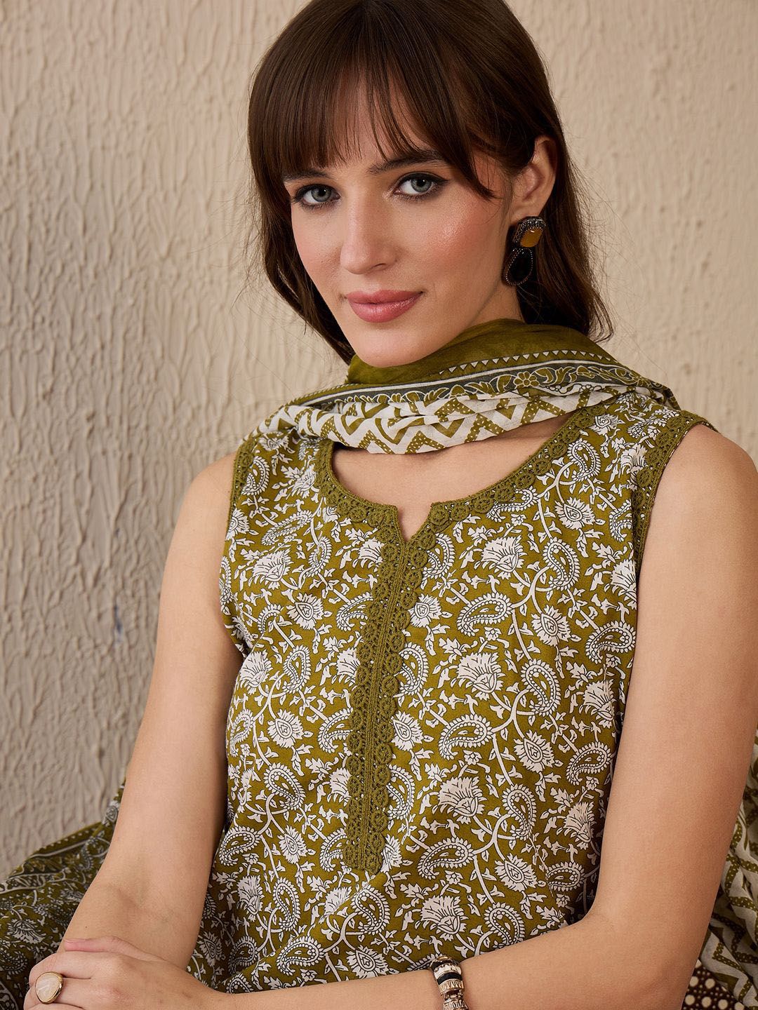 Women Ethnic Motifs Printed Regular Pure Cotton Kurta with Trousers & With Dupatta