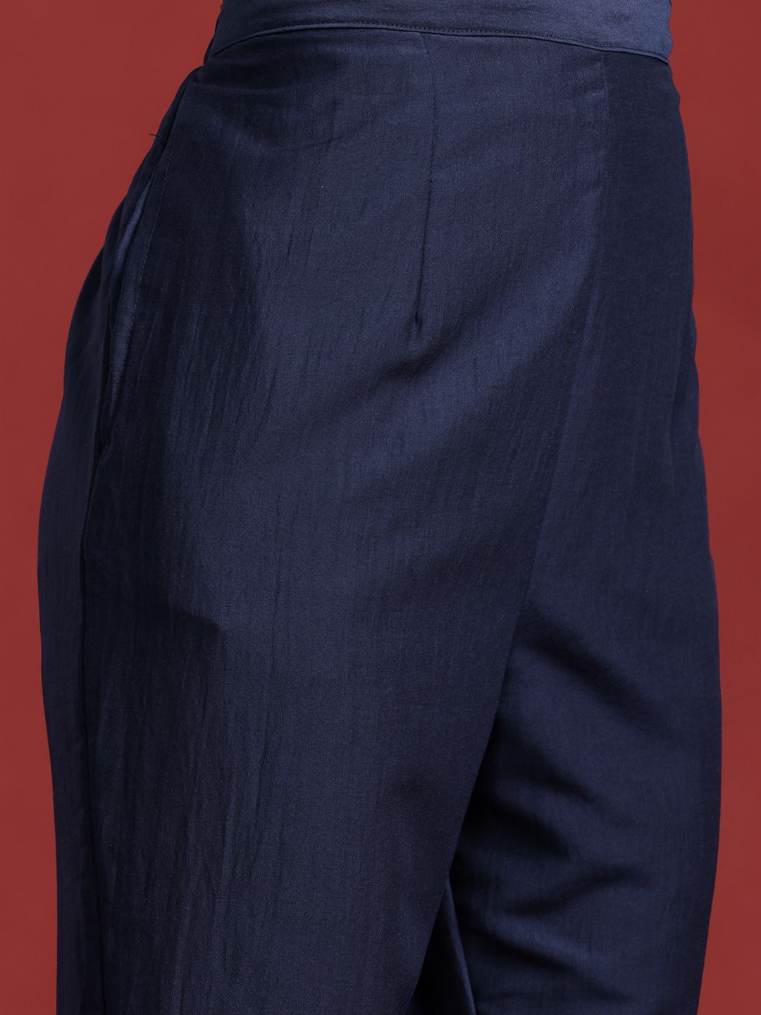 Dhiyona IE Yoke Design Thread Work Kurta With Trousers & Dupatta