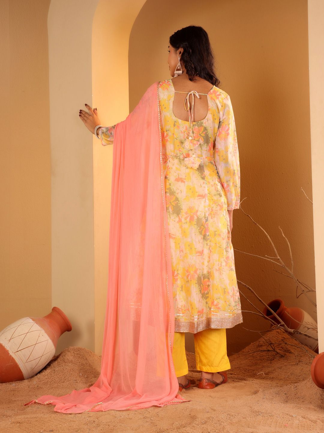 Dhiyona VA Women'sYellow Floral Printed Square Neck Kurta With Trousers & Dupatta