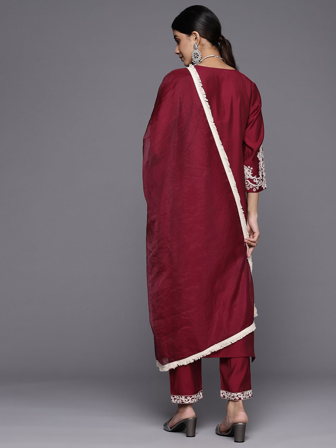Dhiyona VA Women's Embroidered Thread Work Kurta With Trousers & Dupatta