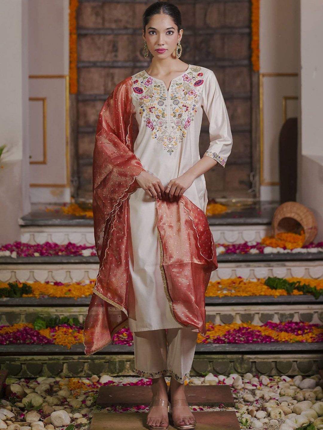 Dhiyona IE Floral Embroidered Thread Work Liva Kurta With Trousers & Dupatta
