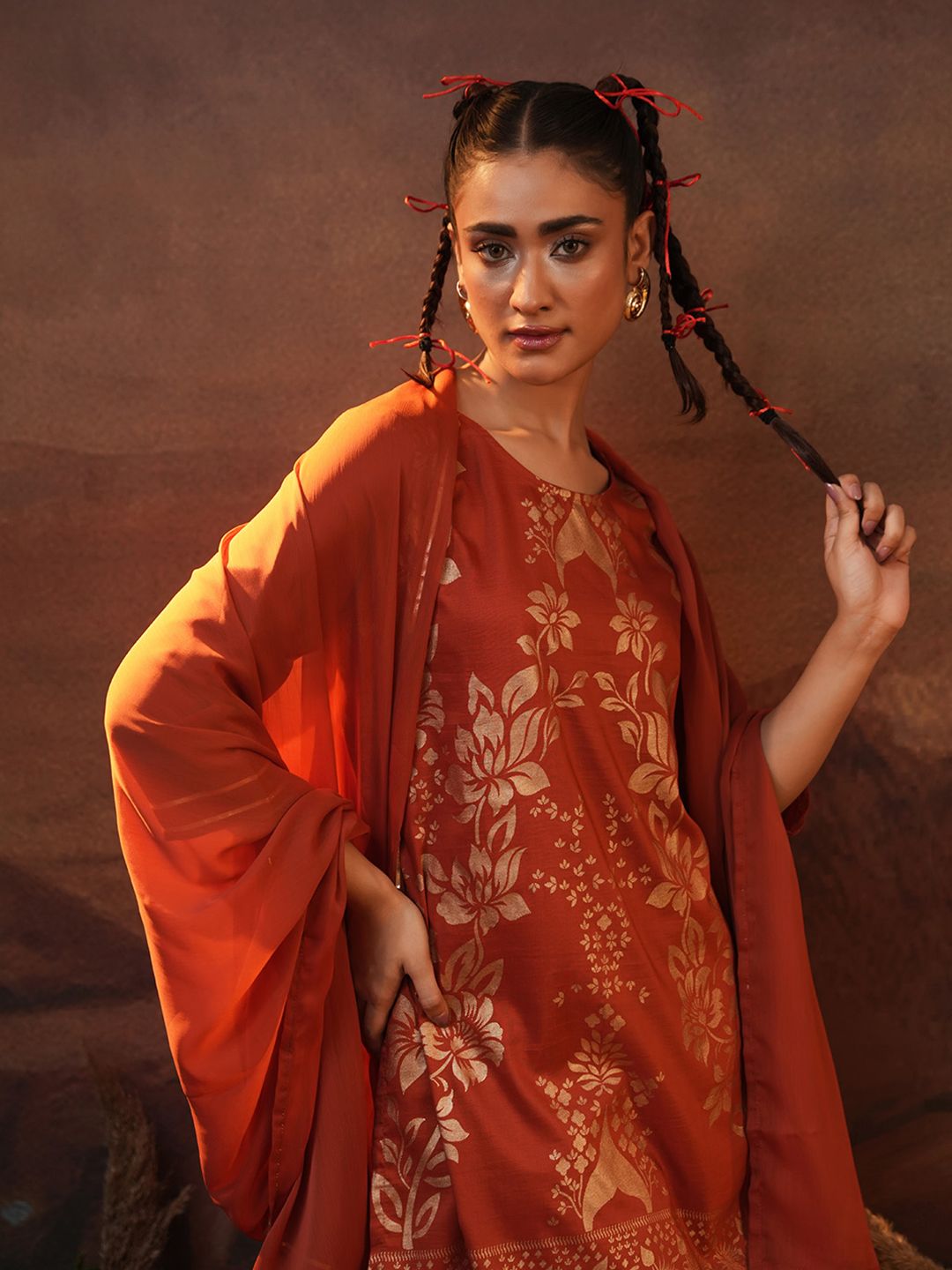Dhiyona IS Women's Floral Printed Round Neck Three-Quarter Sleeves Kurti with Sharara & With Dupatta