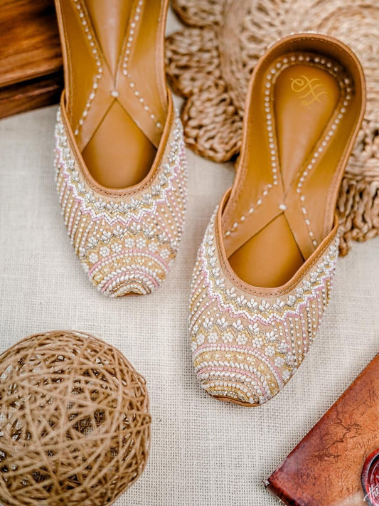 Dhiyona HOP Ethnic Embroidered Square Toe Fabric Mojaris