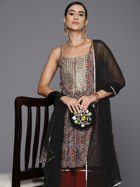 Dhiyona IE Women Dyed Regular Thread Work Kurta with Sharara & With Dupatta
