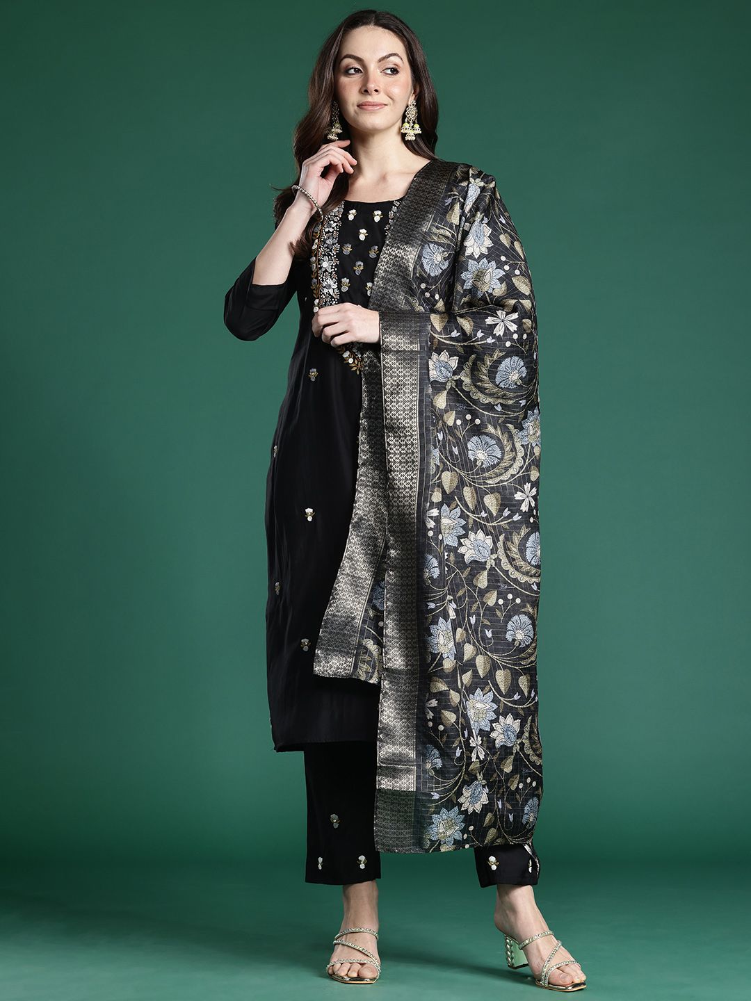 Dhiyona IE Floral Embroidered Thread Work Kurta with Trousers & With Dupatta
