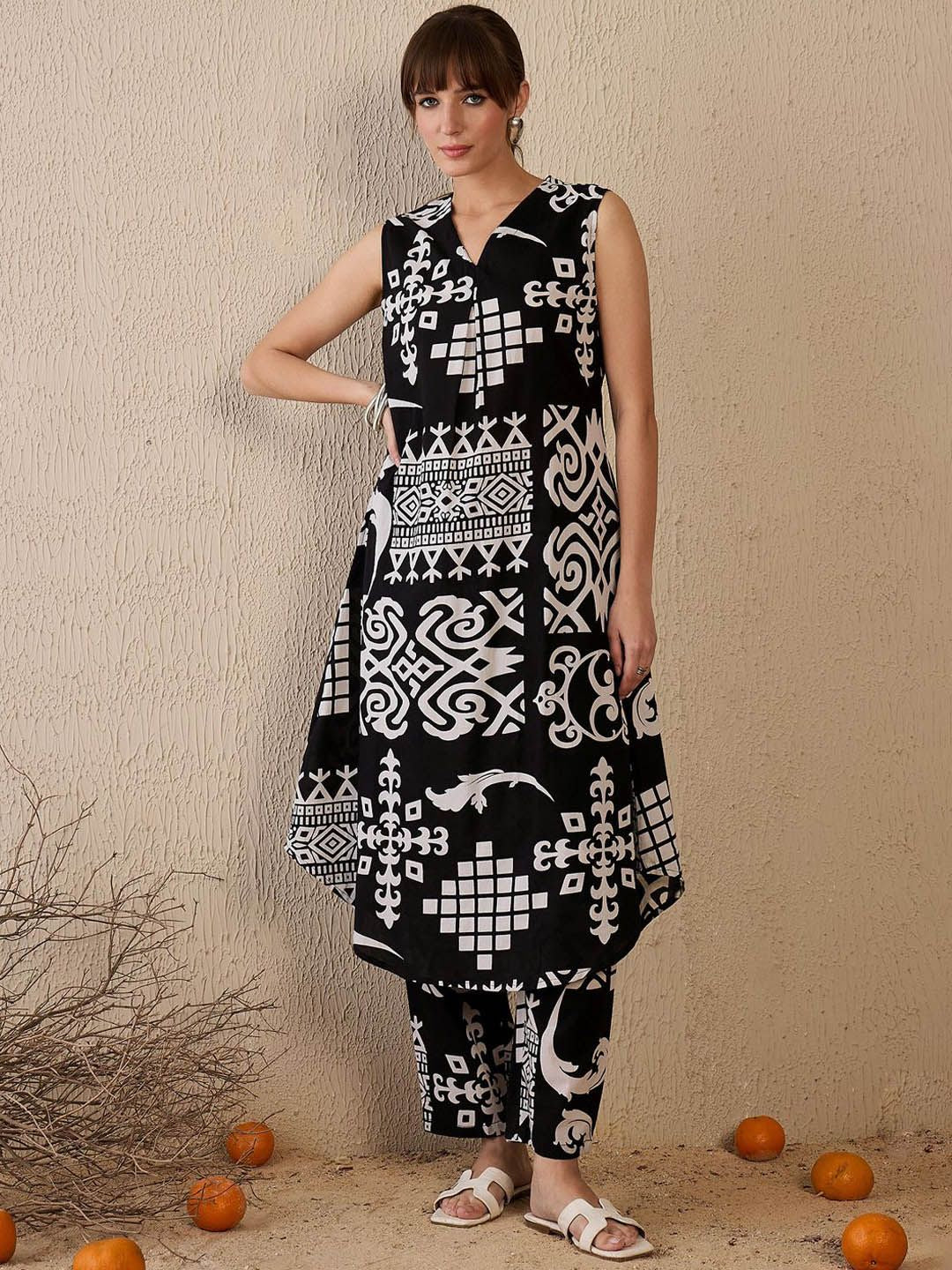 Dhiyona IE Women Printed Regular Pure Cotton Kurta with Trousers