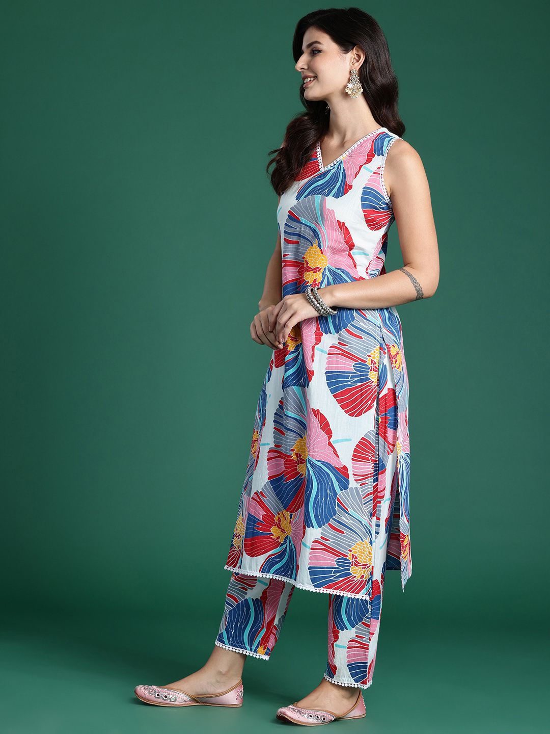 Dhiyona IE Floral Printed Pure Cotton Kurta with Trousers