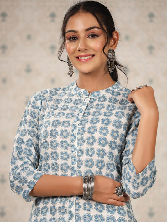 Dhiyona OD  Floral Printed Mandarin Collar Cotton A-Line Kurta With Front Slit