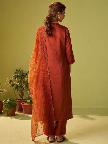 Dhiyona IE Women Floral Embroidered Kurta with Trousers & Dupatta