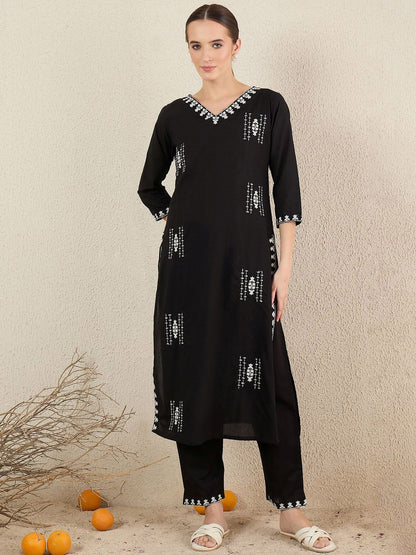 Dhiyona IE Women Floral Embroidered Cotton Kurta with Trousers & Dupatta