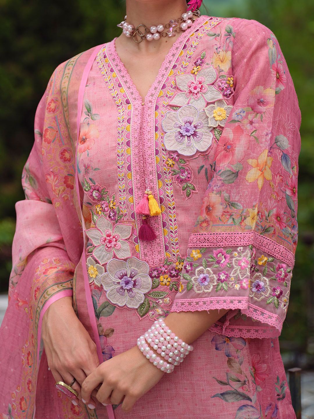 Women Floral Embroidered Beads and Stones Kurta with Trousers & With Dupatta