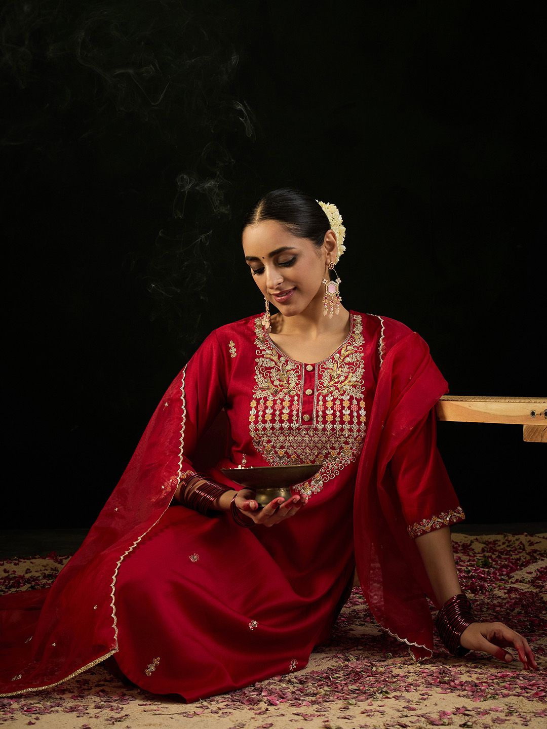 Dhiyona IE Round Neck Ethnic Embroidered Sequinned Kurta with Trouser & Dupatta