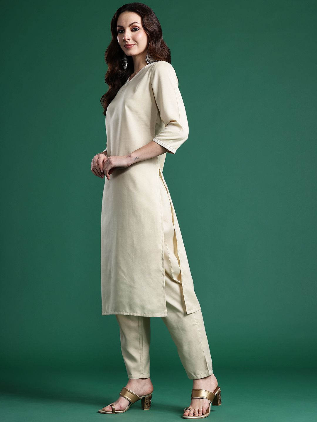 Women Regular Kurta with Trousers & With Dupatta