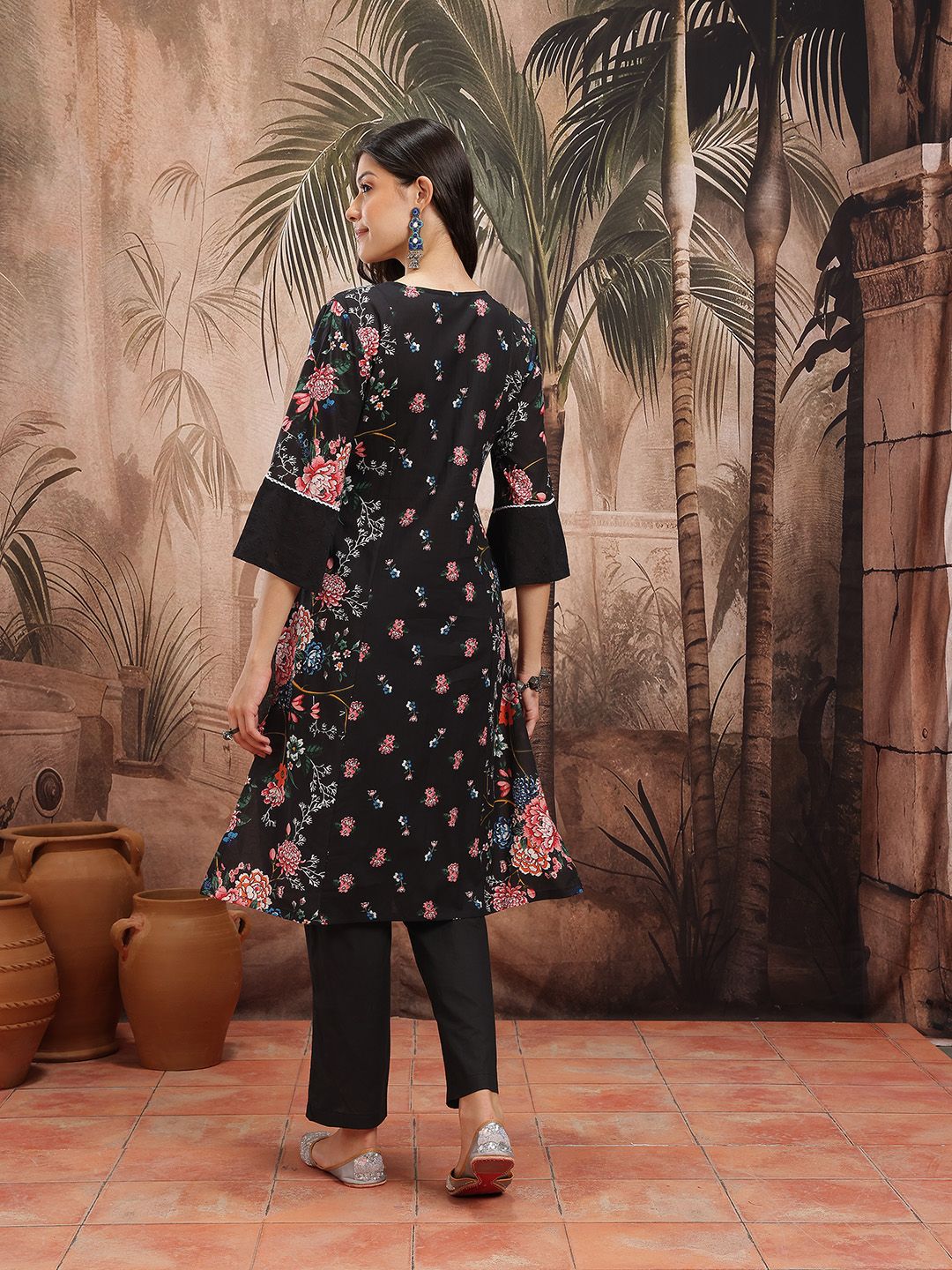 Dhiyona SN Women's Floral Print Pleated Schiffli Detail Cotton Kurta with Trousers