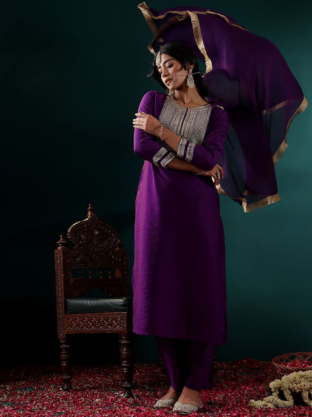 Dhiyona VA Women's Floral Embroidered Regular Chanderi Silk Kurta with Trousers & With Dupatta