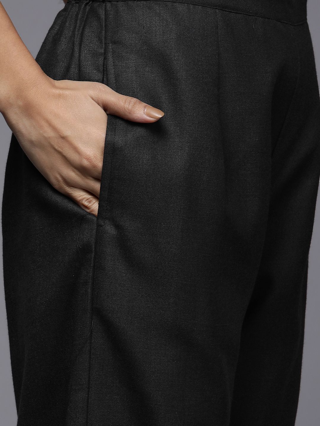 Women Black Bandhani Printed Pure Cotton Kurta with Palazzos & With Dupatta