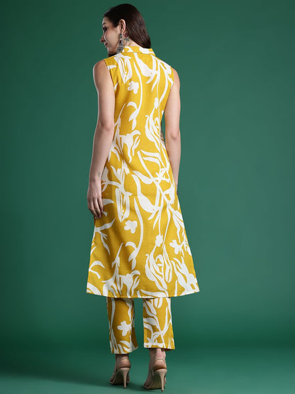Dhiyona IE Women Printed Regular Linen Kurta with Trousers