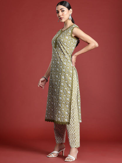Paisley Printed Regular Pure Cotton Kurta with Trousers & With Dupatta