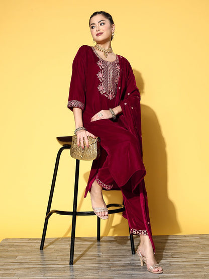 Dhiyona VA Women'sWinter Floral Zari Embroidered Velvet Kurta With Trousers & Dupatta.