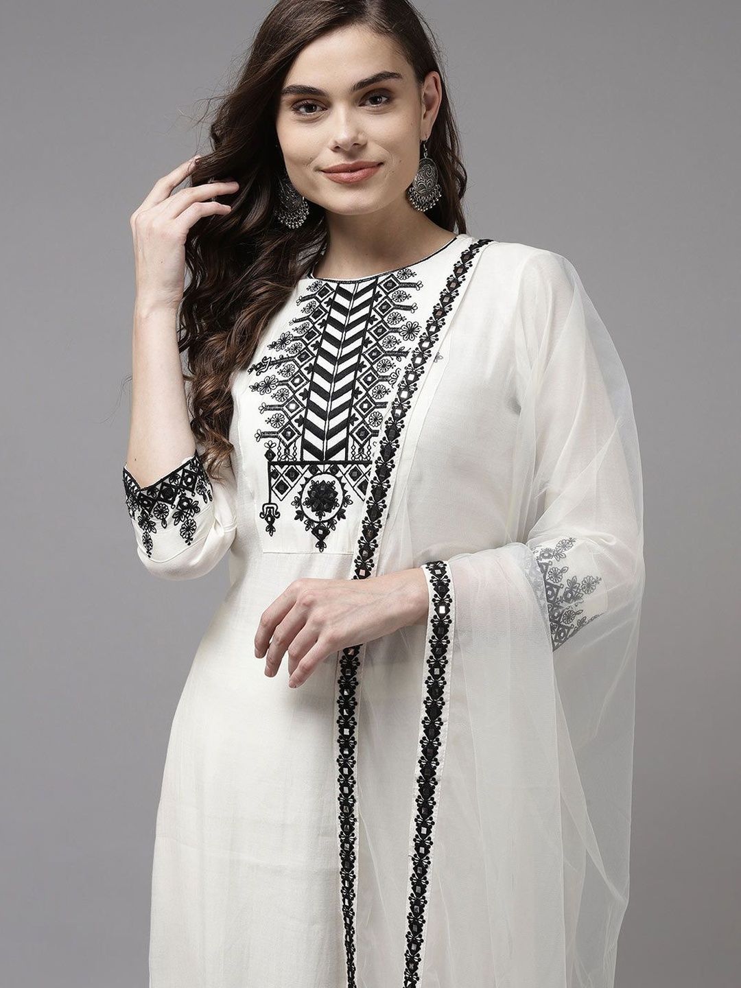 Dhiyona IE Ethnic Motifs Embroidered Regular Mirror Work Kurta With Palazzo And Dupatta