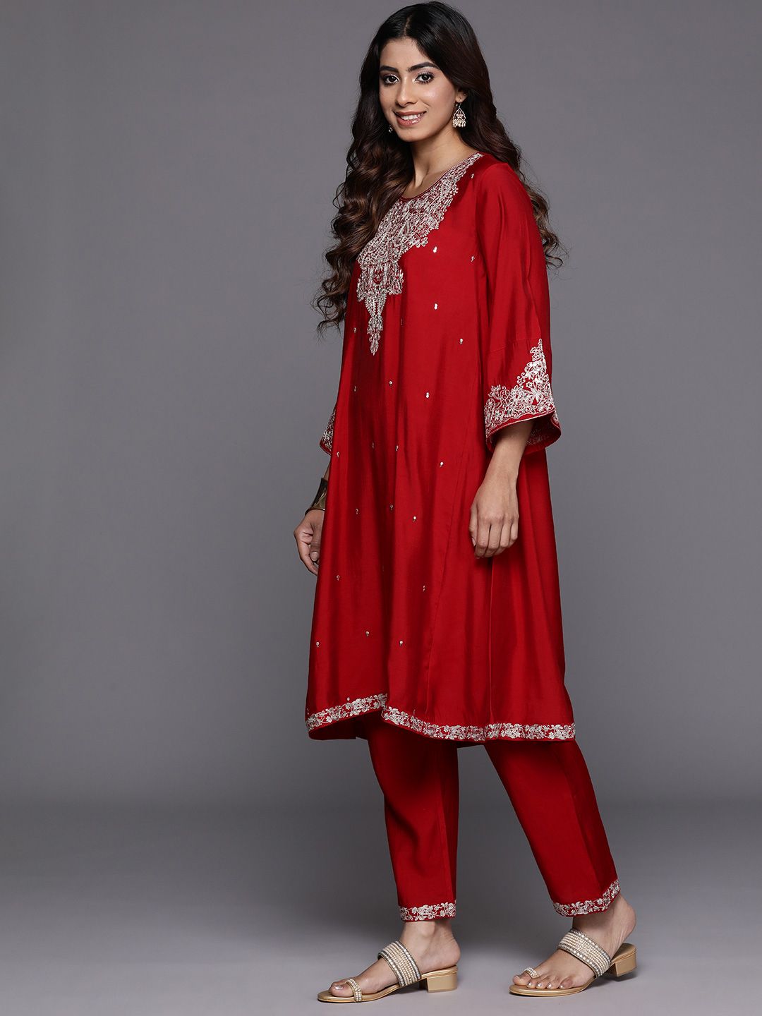 Dhiyona VA Women'sPaisley Embroidered Zari Kurta with Trousers & Dupatta