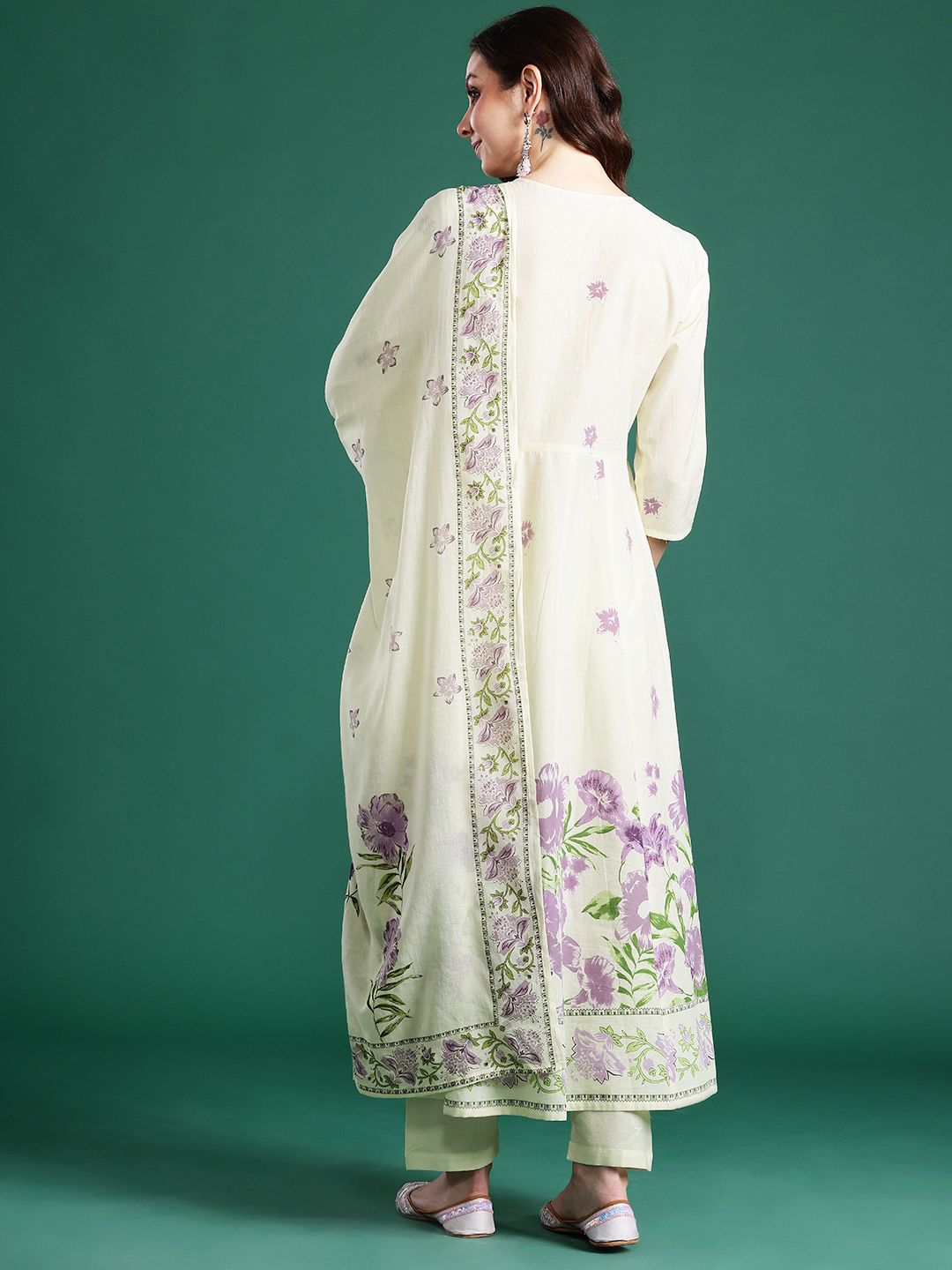 Floral Printed Beads & Stones Pure Cotton Kurta With Trousers & Dupatta