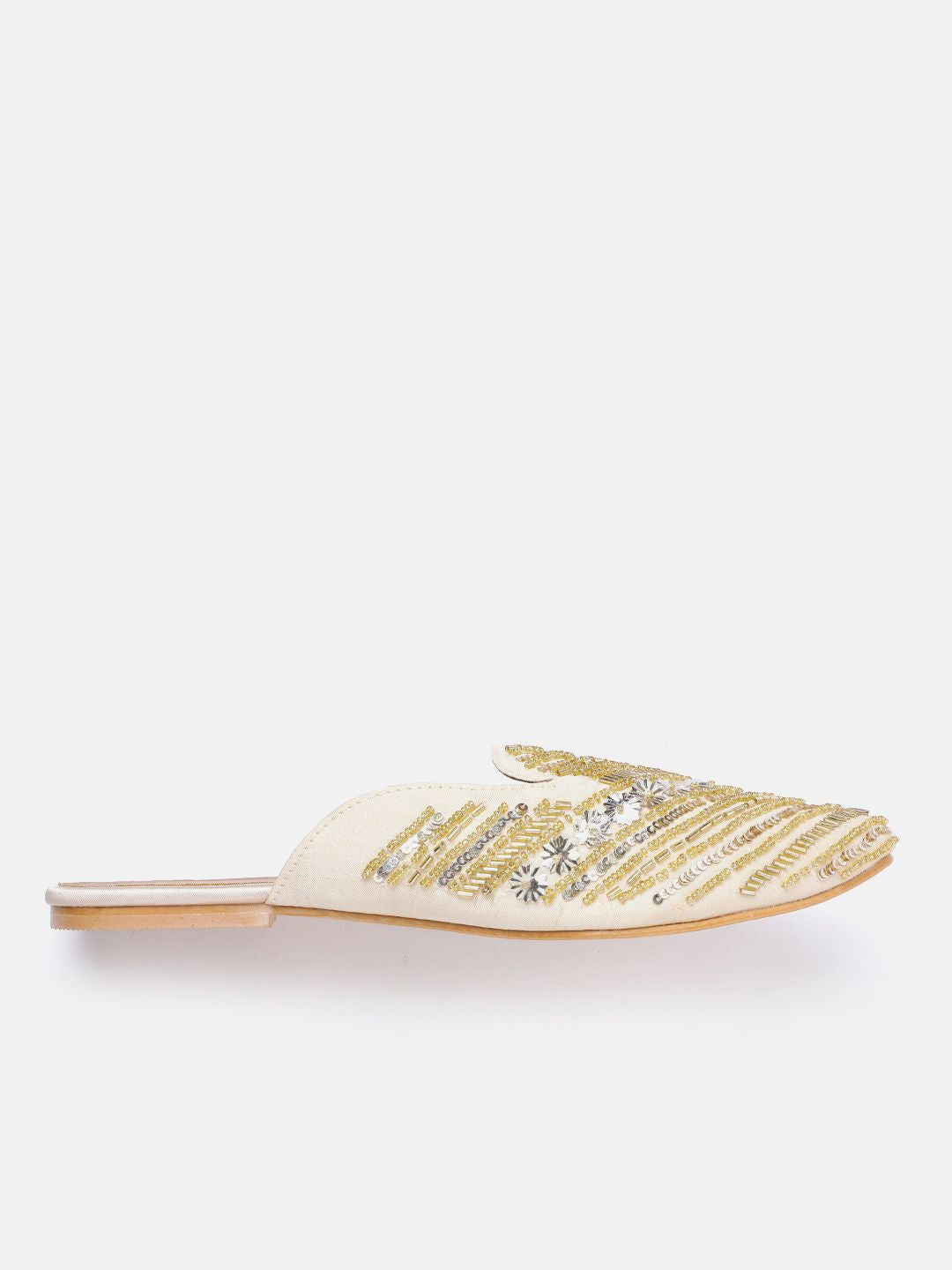 Dhiyona HOP Women Beads Embellished Ethnic Mules