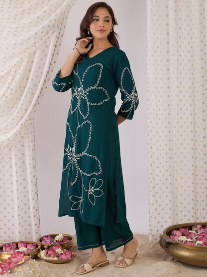 Dhiyona IE Embroidered V-Neck Tunic With Trouser