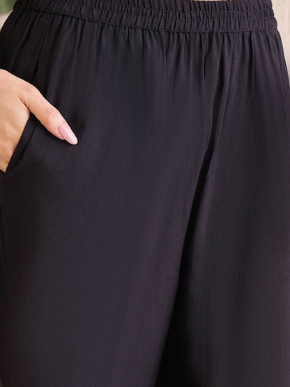 Women Floral Embroidered Regular Thread Work Kurta with Trousers & With Dupatta