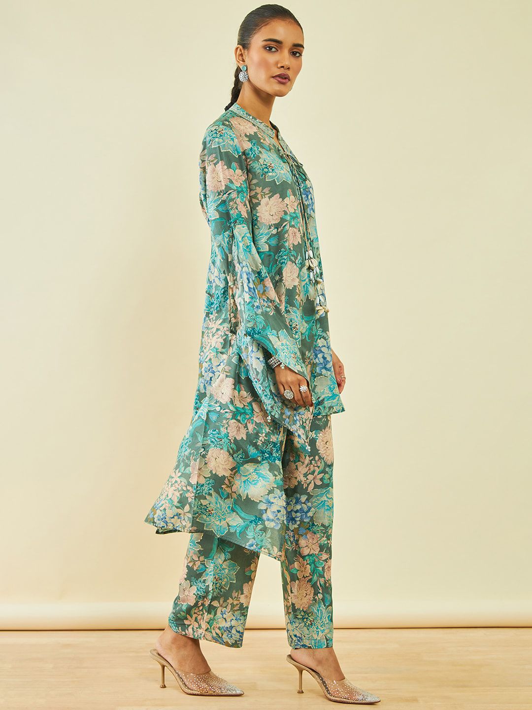 Dhiyona SO Women's Teal Floral Printed Regular Thread Work Kurta with Trousers