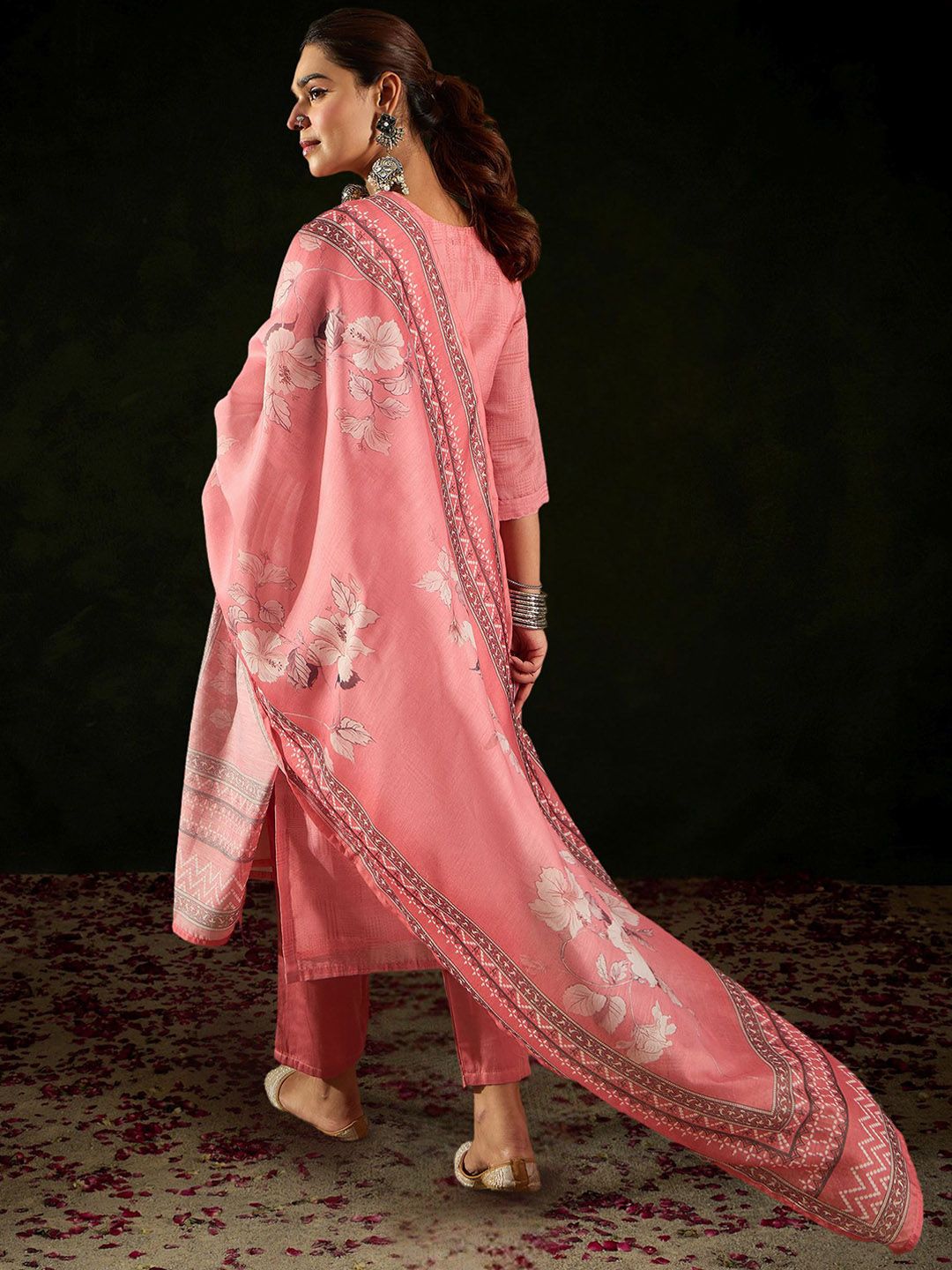 Women Floral Embroidered Regular Thread Work Chanderi Silk Kurta with Trousers & With Dupatta