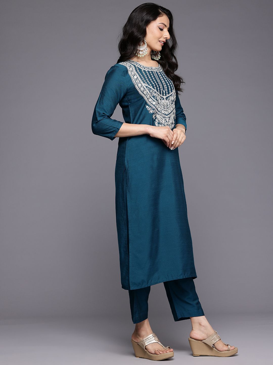 Dhiyona VA Women'sEthnic Motifs Embroidered Zari Kurta With Trousers & Dupatta