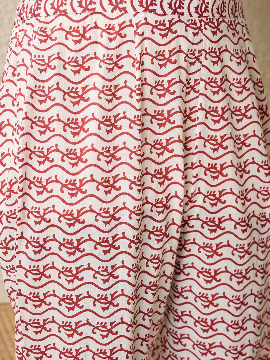 Dhiyona IE Floral Printed V-Neck Pure Cotton Straight Kurta With Trousers And Dupatta
