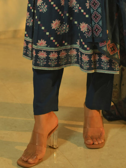 Dhiyona IE Floral Printed Beads & Stones Pure Cotton A-Line Kurta With Trousers & Dupatta