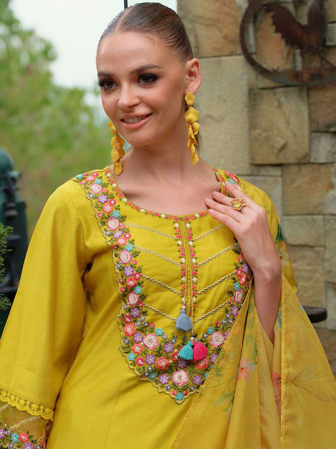 Women Floral Embroidered Beads and Stones Liva Kurta with Trousers & With Dupatta