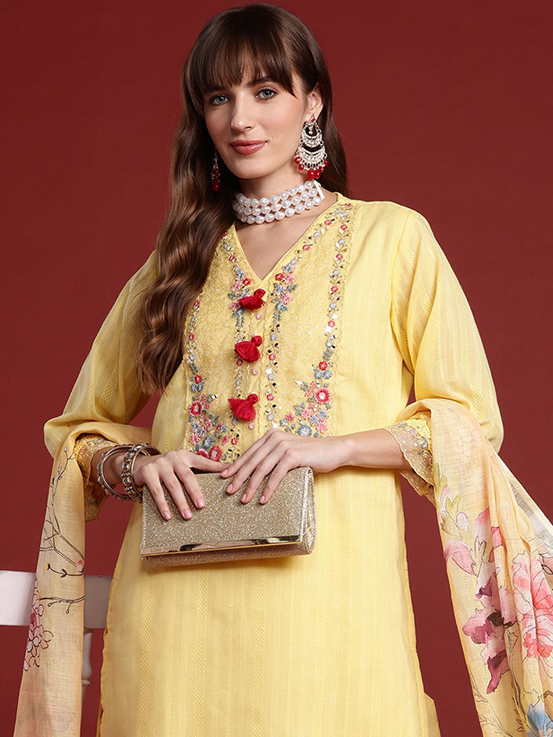 Dhiyona IE Women Embroidered Regular Thread Work Pure Cotton Kurta with Trousers & With Dupatta