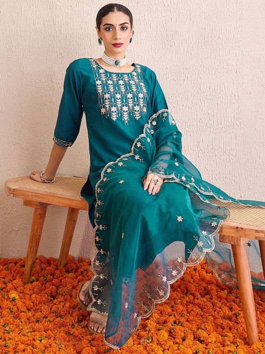 Dhiyona IE Women Floral Yoke Design Regular Gotta Patti Kurta with Trousers & With Dupatta