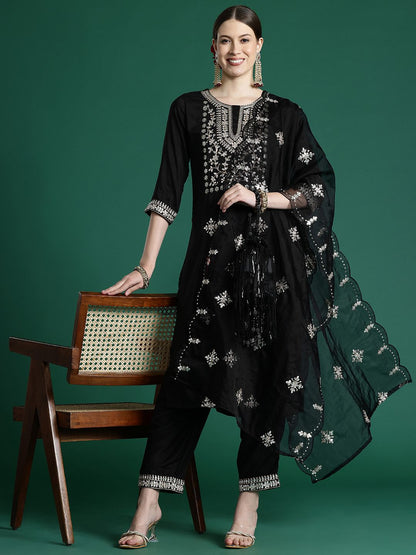 Ethnic Motifs Embroidered Gotta Patti Kurta With Trousers & Dupatta