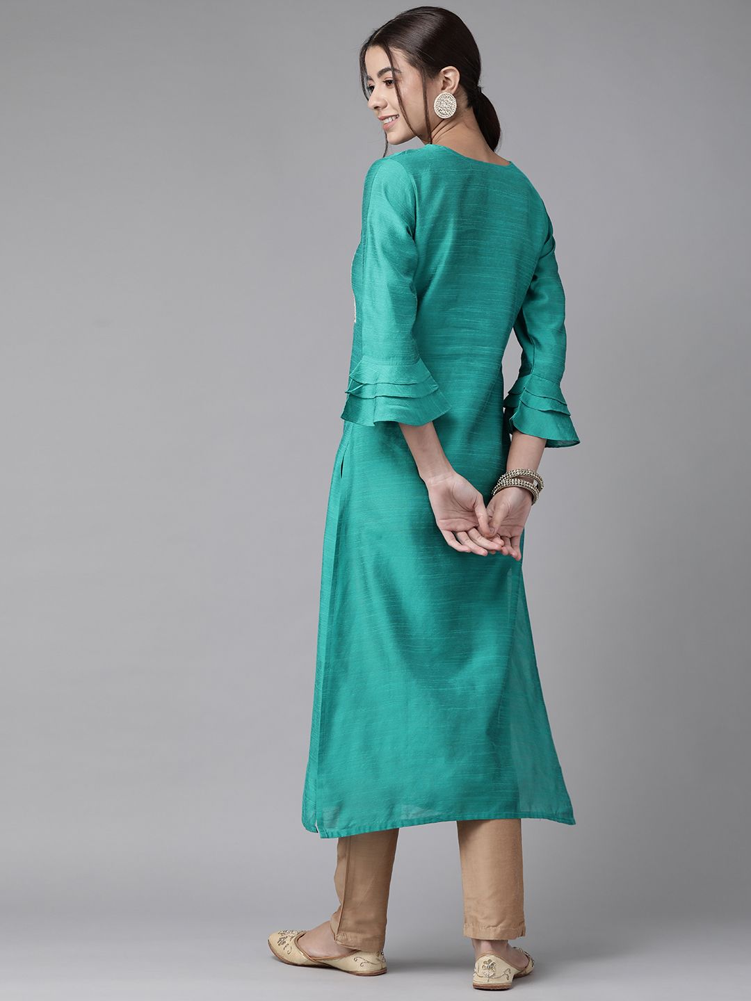 Dhiyona IE Women Sea Green Yoke Design Keyhole Neck Flared Sleeves Chanderi Silk Chanderi Silk Kurta