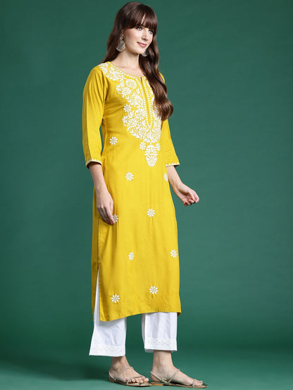 Dhiyona IE Floral Embroidered Thread Work Kurta