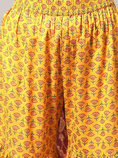 Dhiyona VA Women'sEthnic Motifs Printed Gotta Patti A-Line Kurta & Sharara With Dupatta