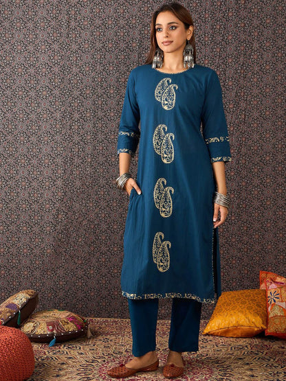 Printed Round Neck Thread Work Pure Cotton Straight Kurta With Trousers & Dupatta
