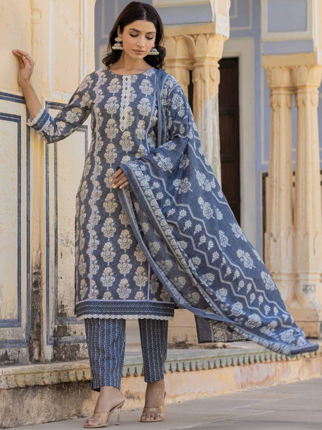 Dhiyona VA Women'sEthnic Motifs Printed Regular Thread Work Kurta with Trouser & Dupatta