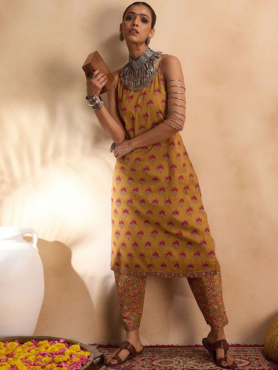 Dhiyona IE Floral Printed Pure Cotton Straight Kurta with Trousers